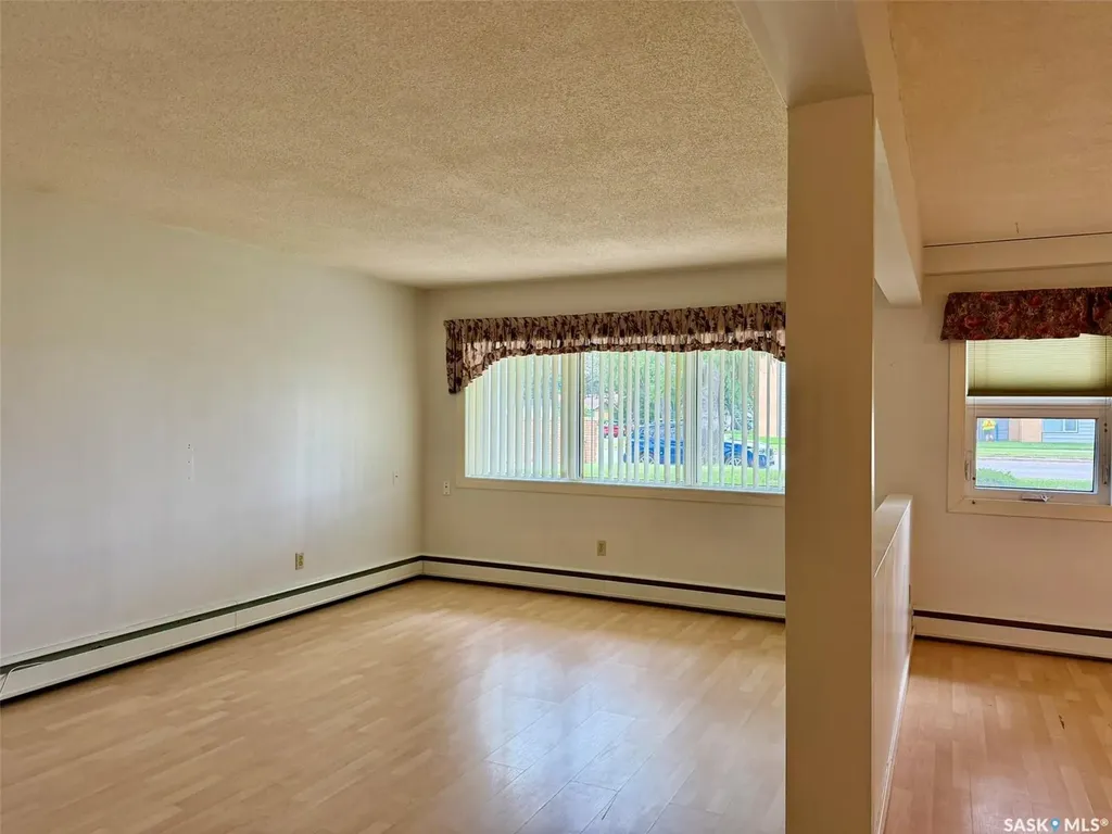 2536 Parliament Avenue Regina SK S4S 4H1