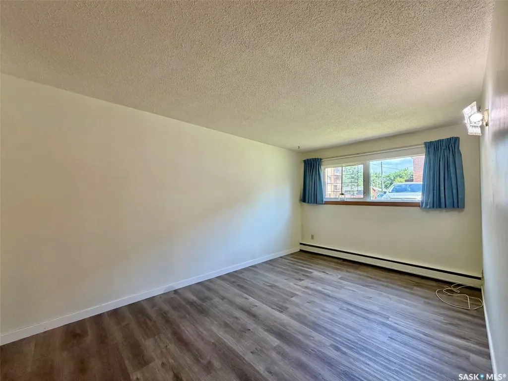 2536 Parliament Avenue Regina SK S4S 4H1