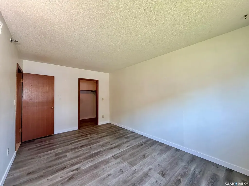 2536 Parliament Avenue Regina SK S4S 4H1