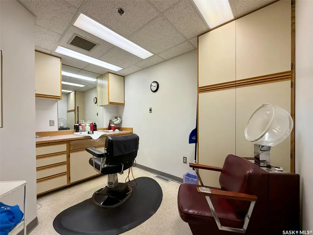 2536 Parliament Avenue Regina SK S4S 4H1