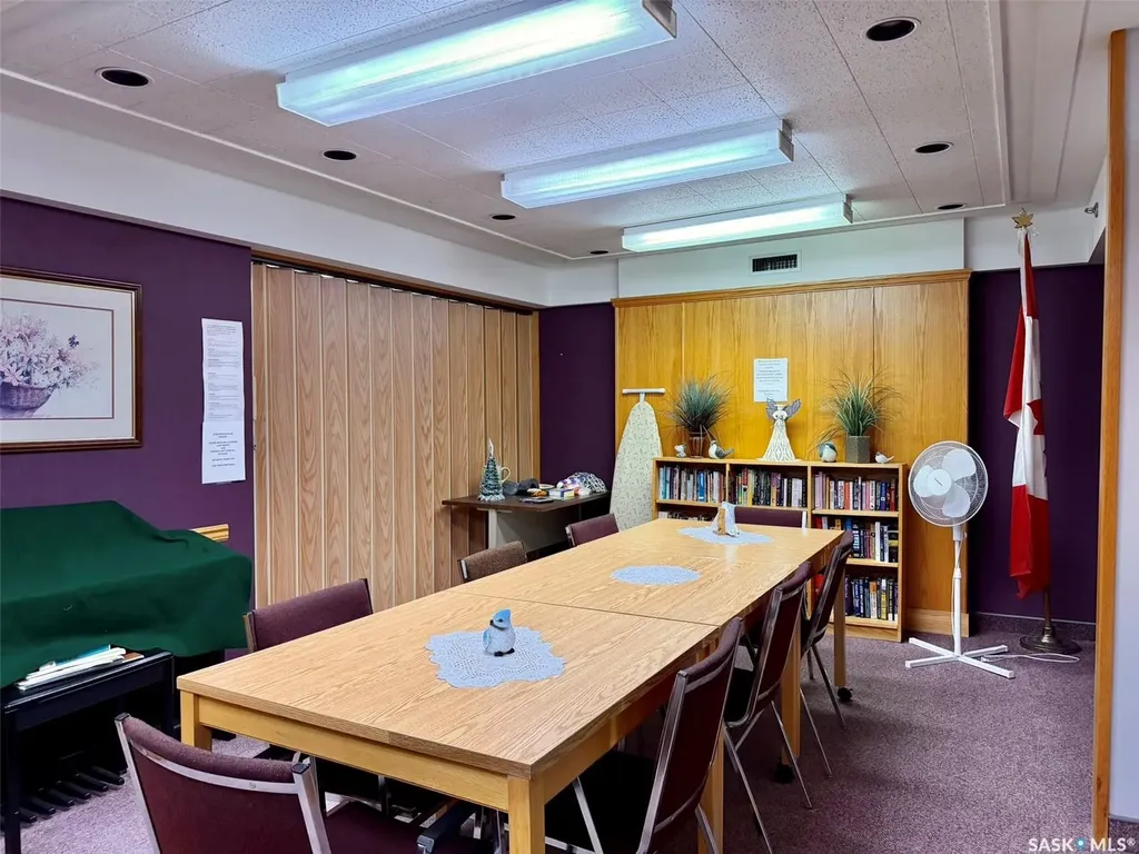 2536 Parliament Avenue Regina SK S4S 4H1