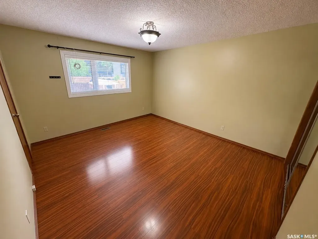 239 Kenosee Crescent Saskatoon SK S7K 3T1