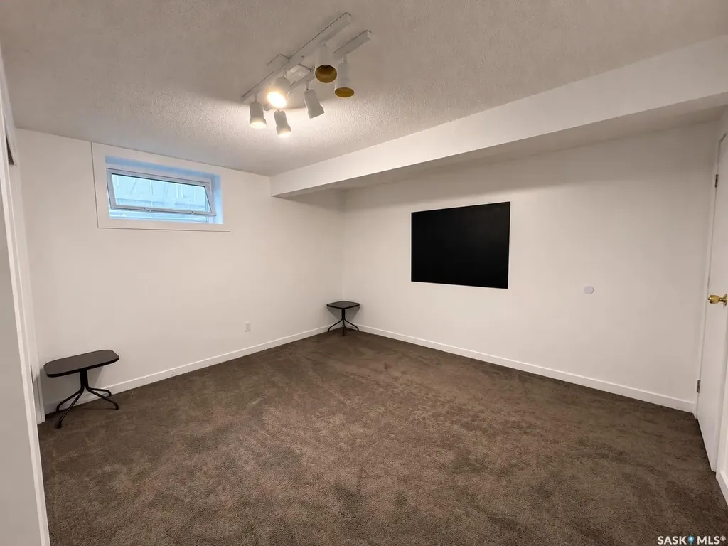239 Kenosee Crescent Saskatoon SK S7K 3T1