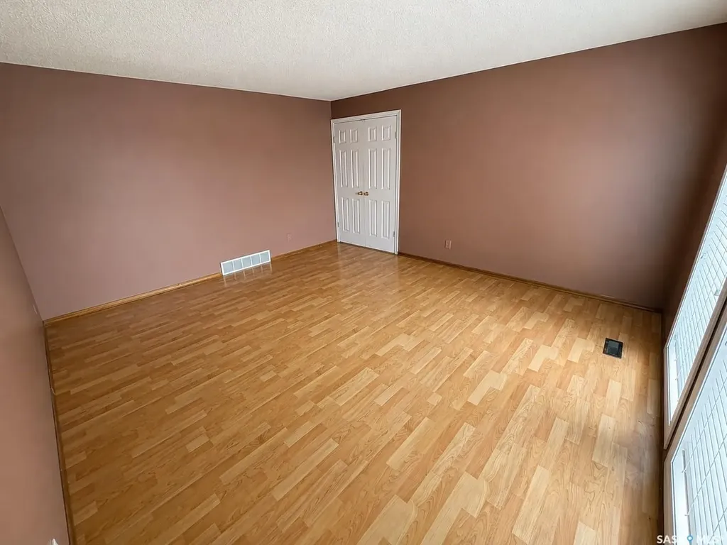239 Kenosee Crescent Saskatoon SK S7K 3T1