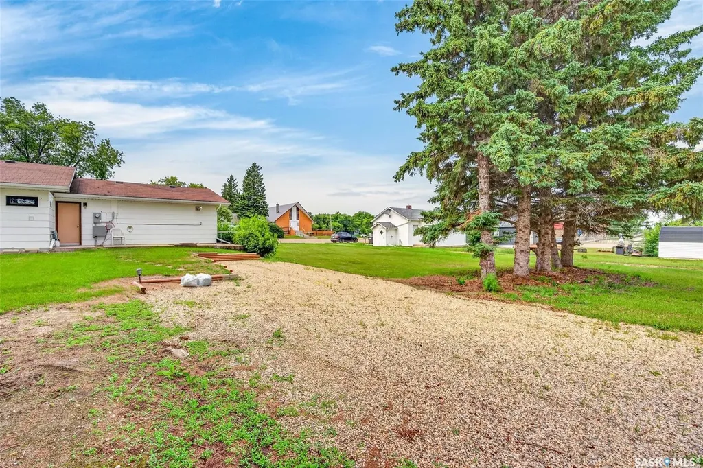 417 2nd Avenue N Naicam SK S0K 2Z0