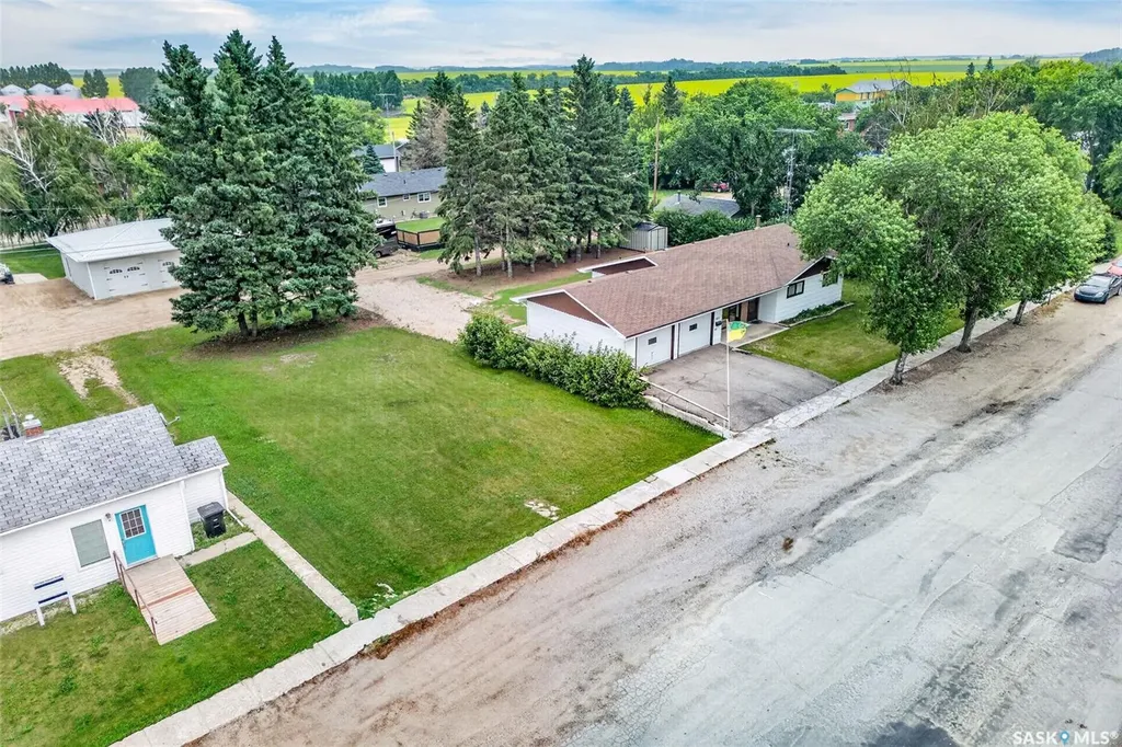 417 2nd Avenue N Naicam SK S0K 2Z0