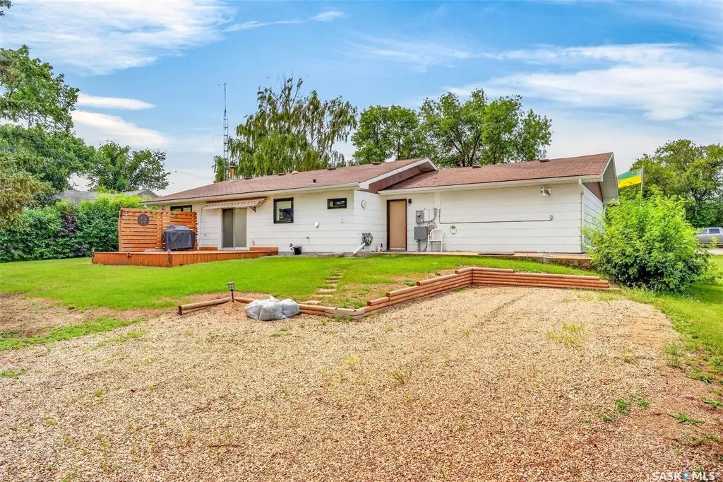 417 2nd Avenue N Naicam SK S0K 2Z0