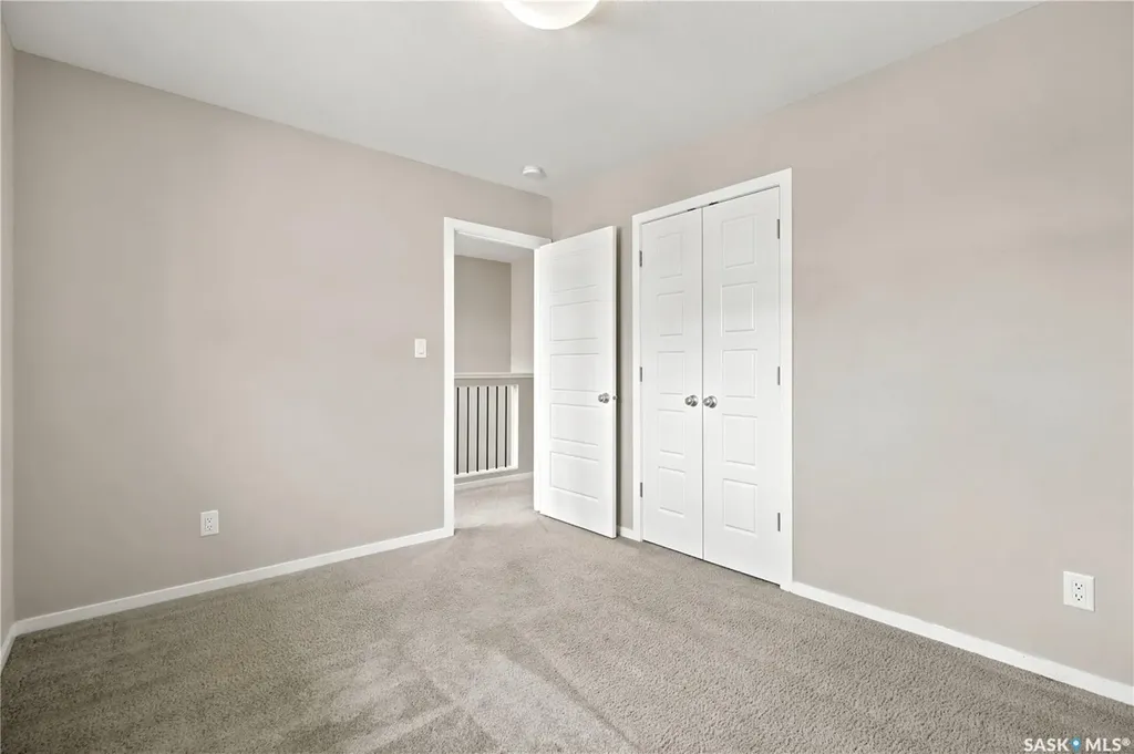 2802 Ridgway Avenue Regina SK S4X 0N1