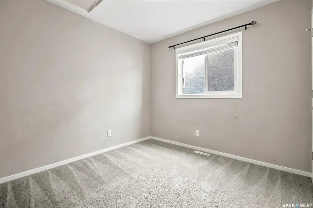 2802 Ridgway Avenue Regina SK S4X 0N1