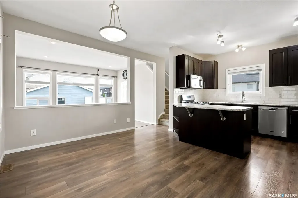 2802 Ridgway Avenue Regina SK S4X 0N1