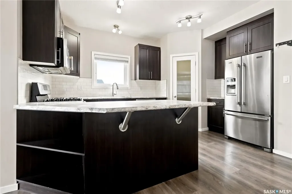 2802 Ridgway Avenue Regina SK S4X 0N1
