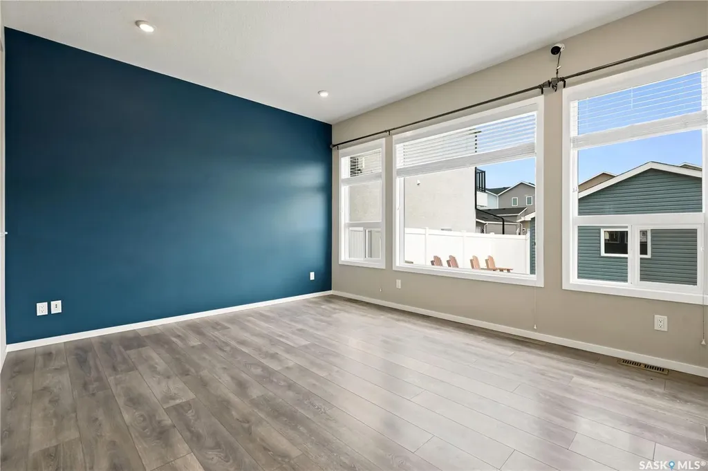 2802 Ridgway Avenue Regina SK S4X 0N1