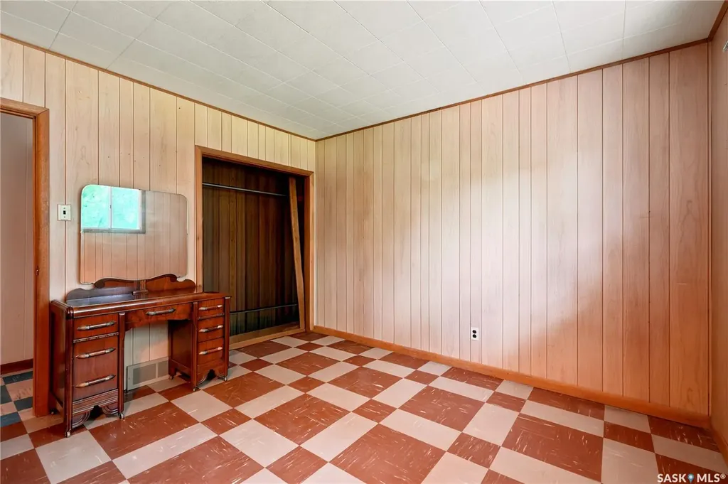 1632 9th Avenue N Saskatoon SK S7K 3A1