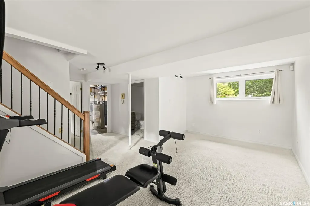 23 Boyce Street Regina SK S4R 6M3