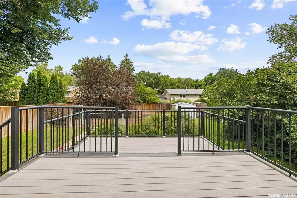 23 Boyce Street Regina SK S4R 6M3