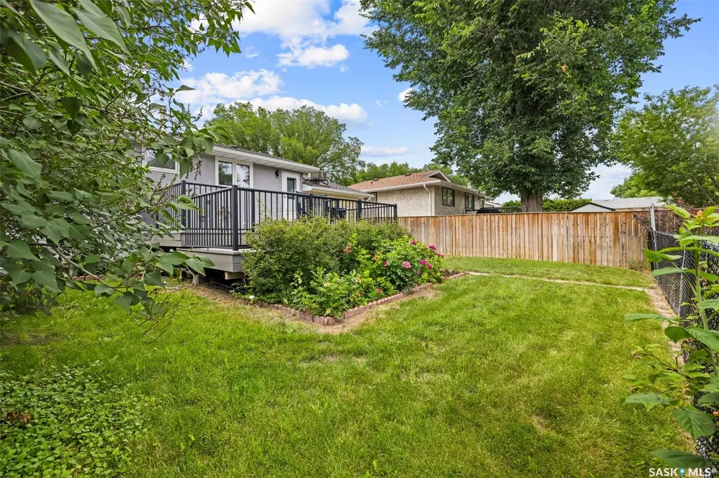 23 Boyce Street Regina SK S4R 6M3