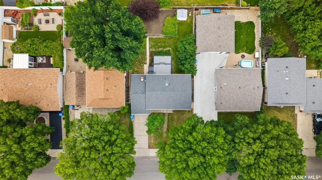 23 Boyce Street Regina SK S4R 6M3