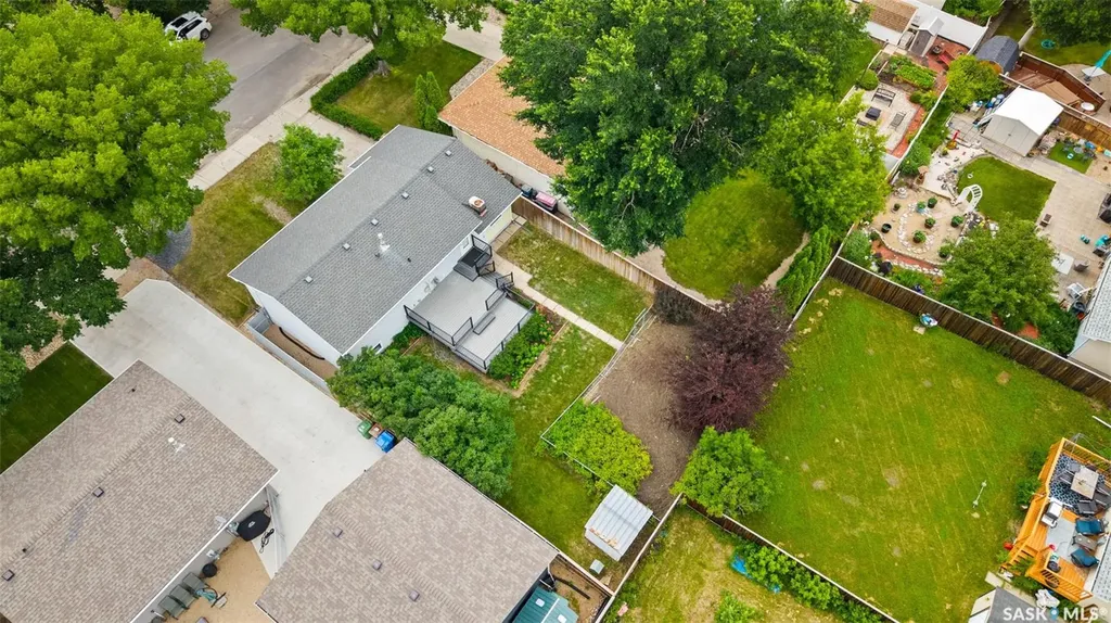 23 Boyce Street Regina SK S4R 6M3