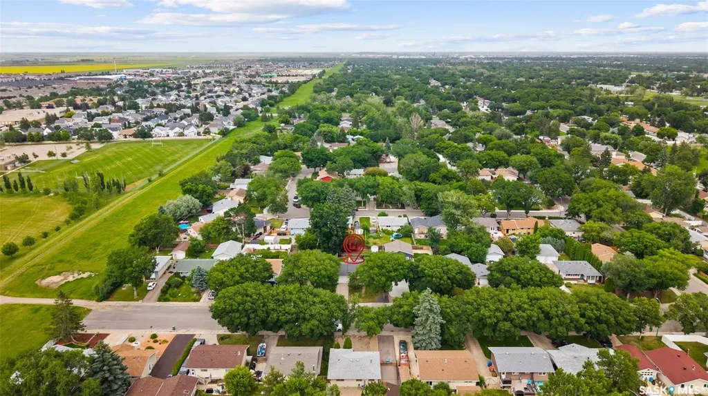 23 Boyce Street Regina SK S4R 6M3