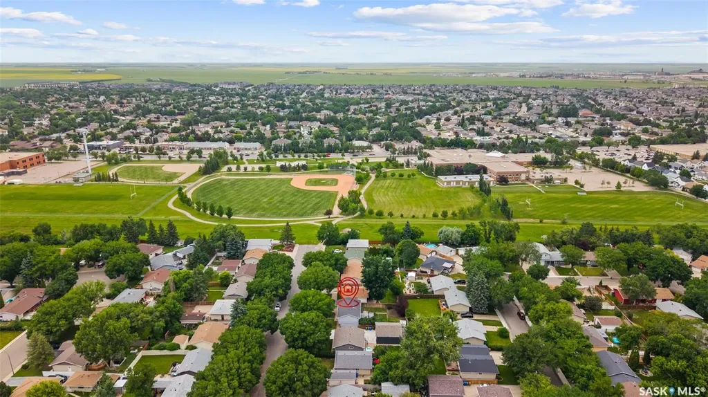 23 Boyce Street Regina SK S4R 6M3