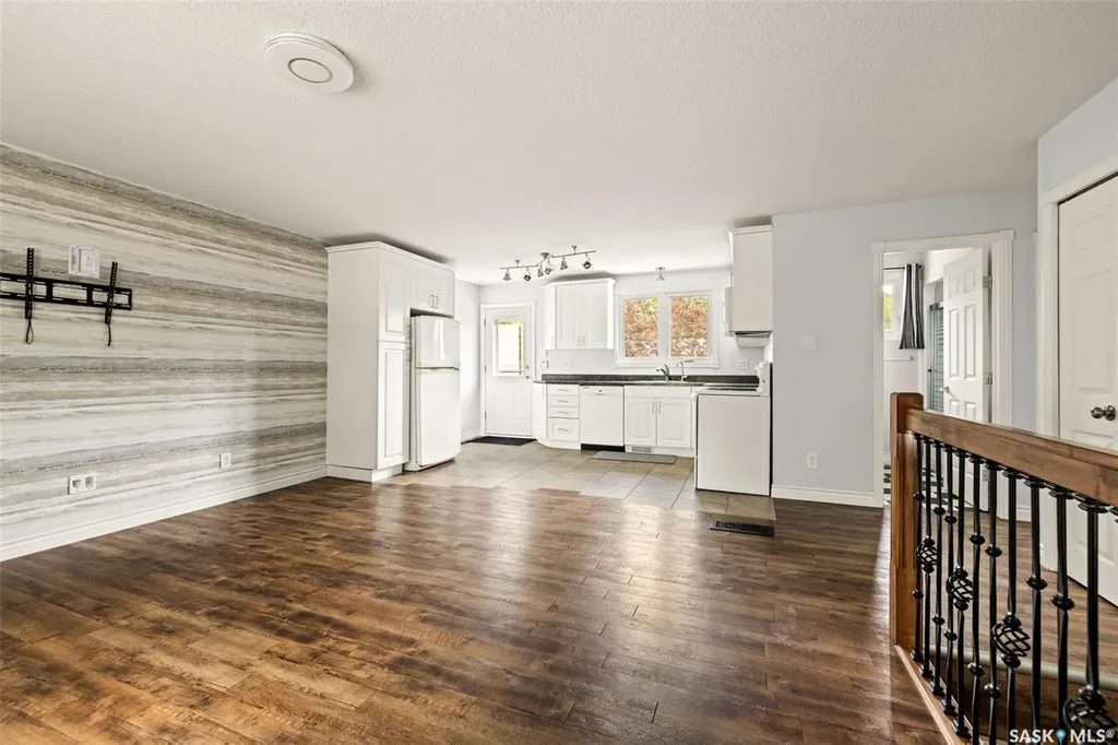 23 Boyce Street Regina SK S4R 6M3