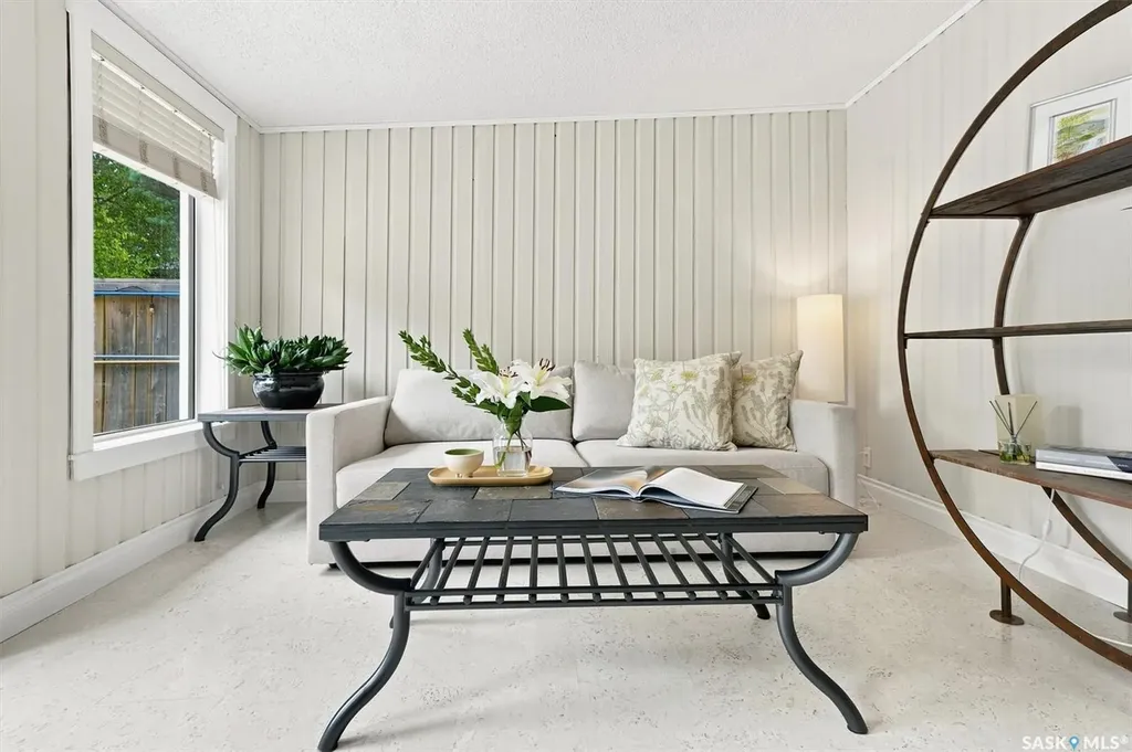 3834 Balfour Place Saskatoon SK S7H 3Z7