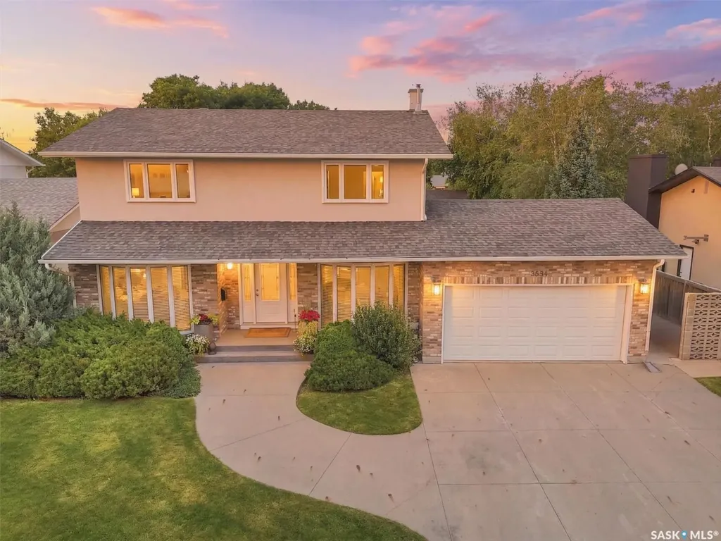 3834 Balfour Place Saskatoon SK S7H 3Z7