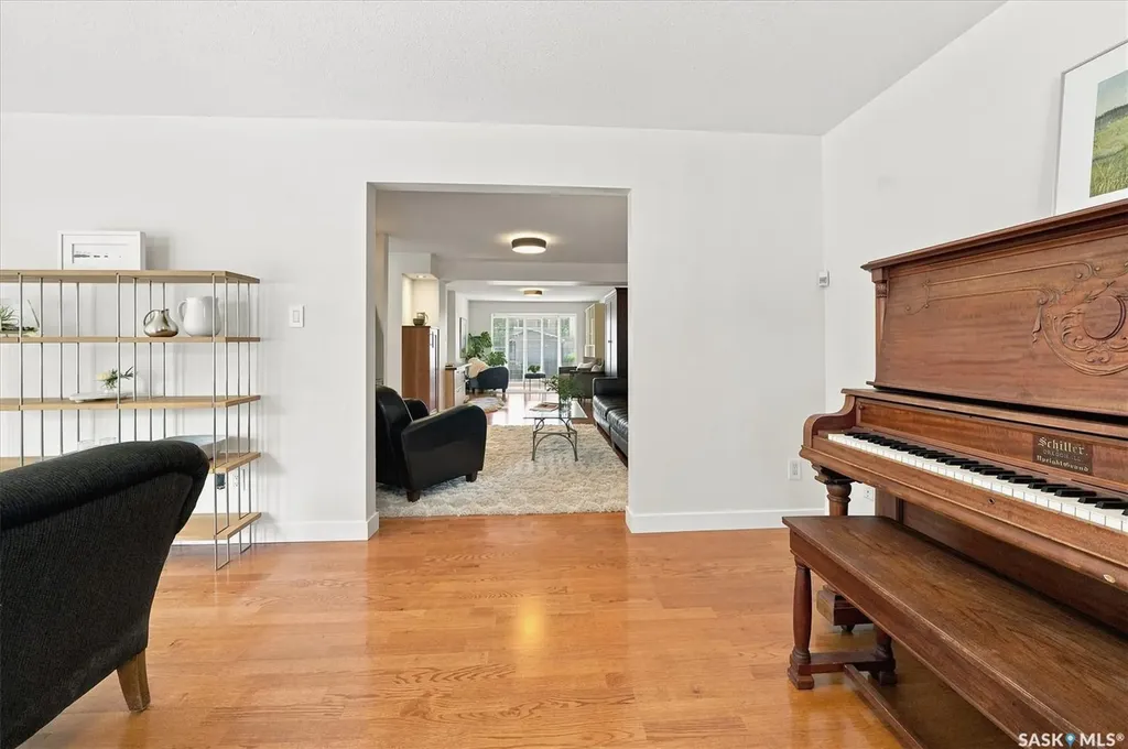 3834 Balfour Place Saskatoon SK S7H 3Z7