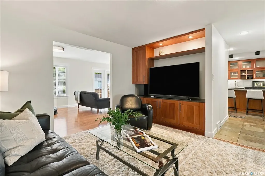 3834 Balfour Place Saskatoon SK S7H 3Z7