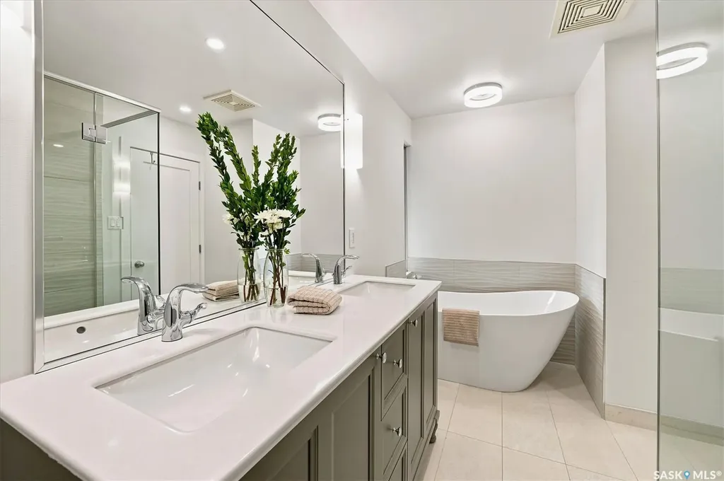 3834 Balfour Place Saskatoon SK S7H 3Z7