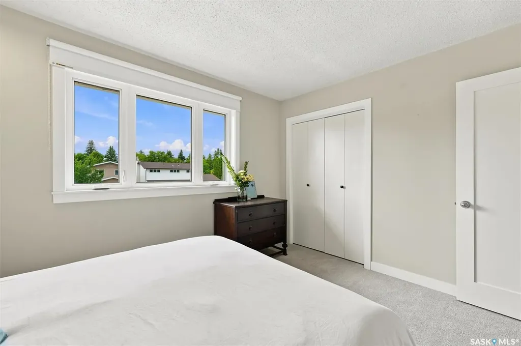 3834 Balfour Place Saskatoon SK S7H 3Z7