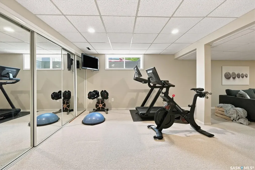 3834 Balfour Place Saskatoon SK S7H 3Z7