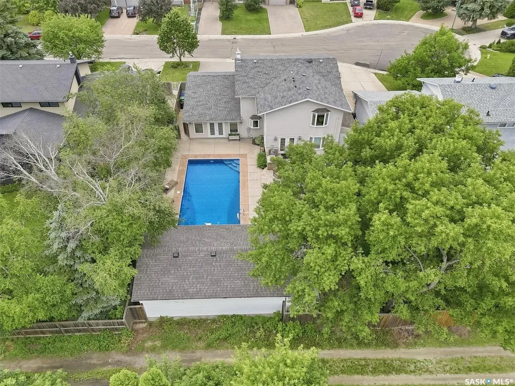 3834 Balfour Place Saskatoon SK S7H 3Z7