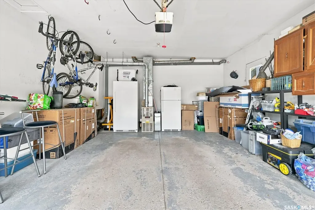 3834 Balfour Place Saskatoon SK S7H 3Z7