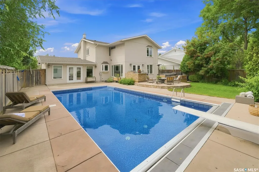 3834 Balfour Place Saskatoon SK S7H 3Z7