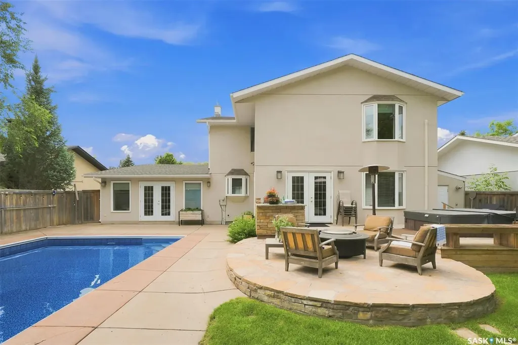 3834 Balfour Place Saskatoon SK S7H 3Z7
