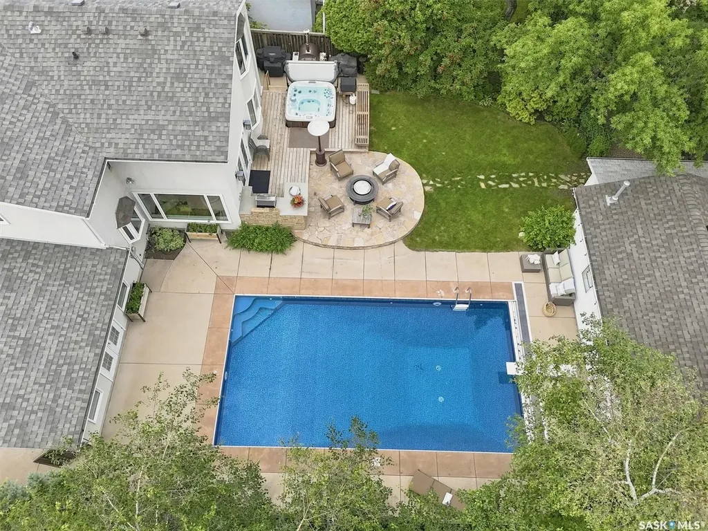 3834 Balfour Place Saskatoon SK S7H 3Z7