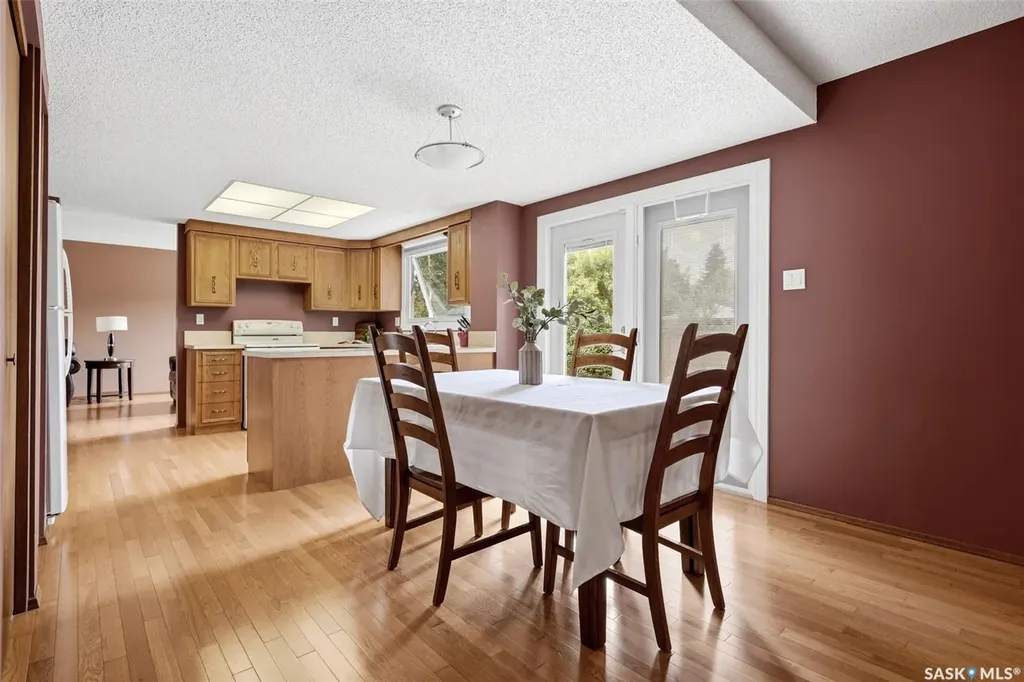 118 Lincoln Drive Regina SK S4S 6R3