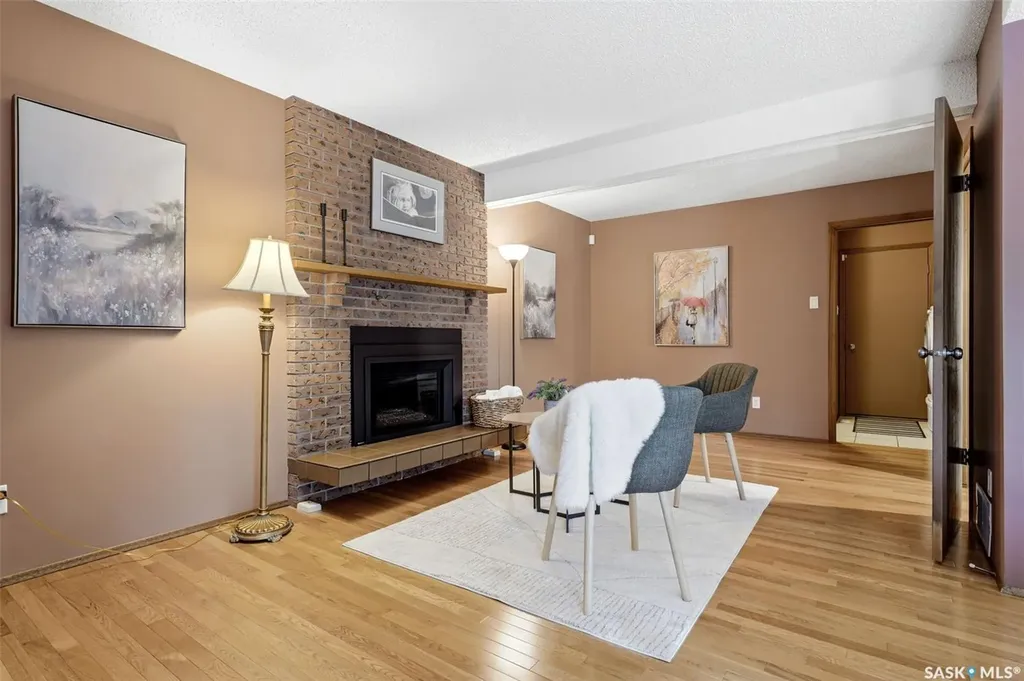 118 Lincoln Drive Regina SK S4S 6R3
