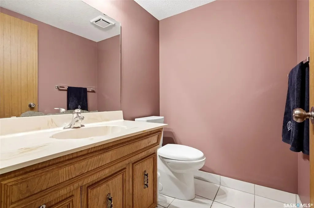118 Lincoln Drive Regina SK S4S 6R3