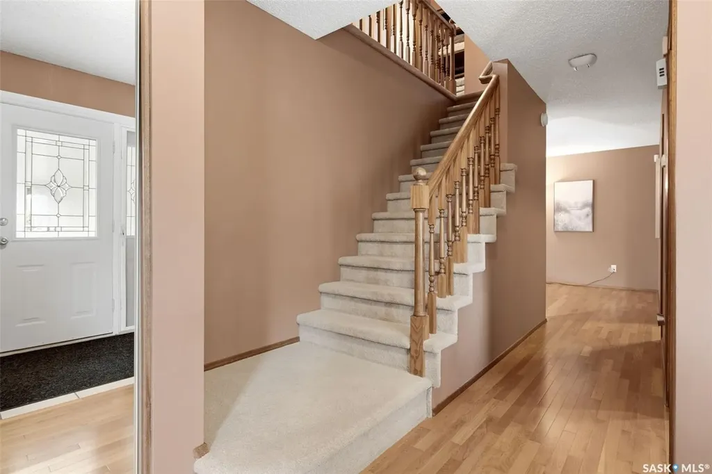 118 Lincoln Drive Regina SK S4S 6R3