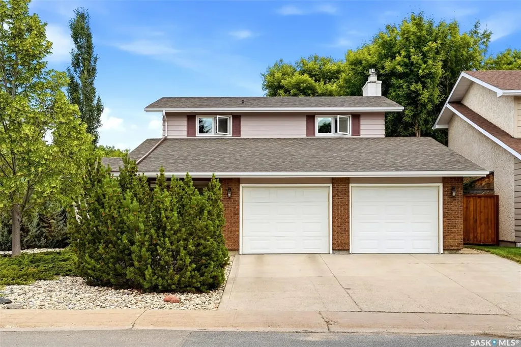 118 Lincoln Drive Regina SK S4S 6R3