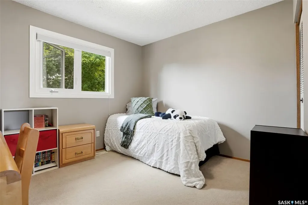 118 Lincoln Drive Regina SK S4S 6R3