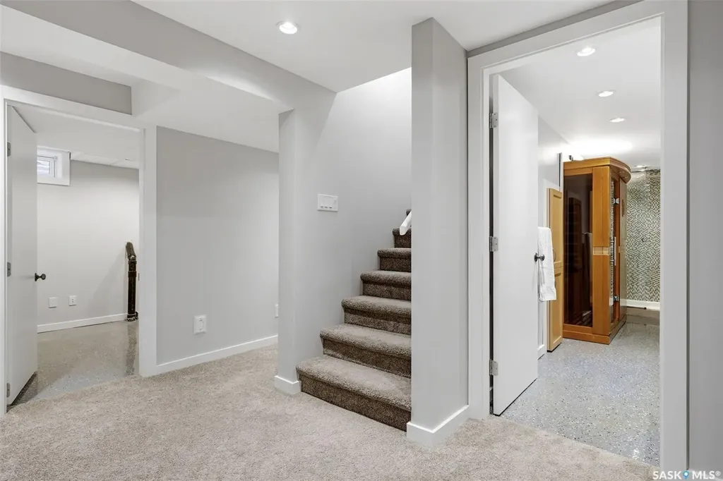 118 Lincoln Drive Regina SK S4S 6R3