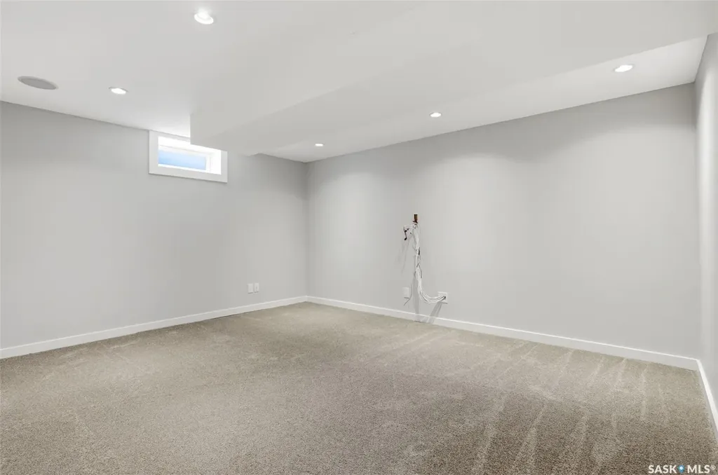 118 Lincoln Drive Regina SK S4S 6R3