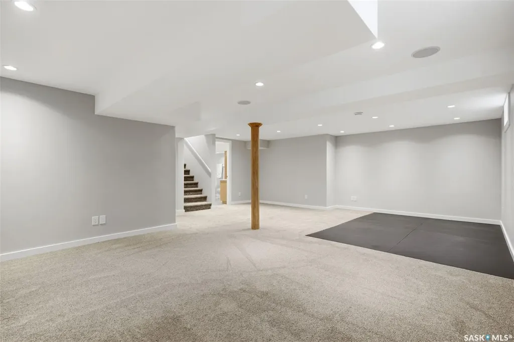 118 Lincoln Drive Regina SK S4S 6R3