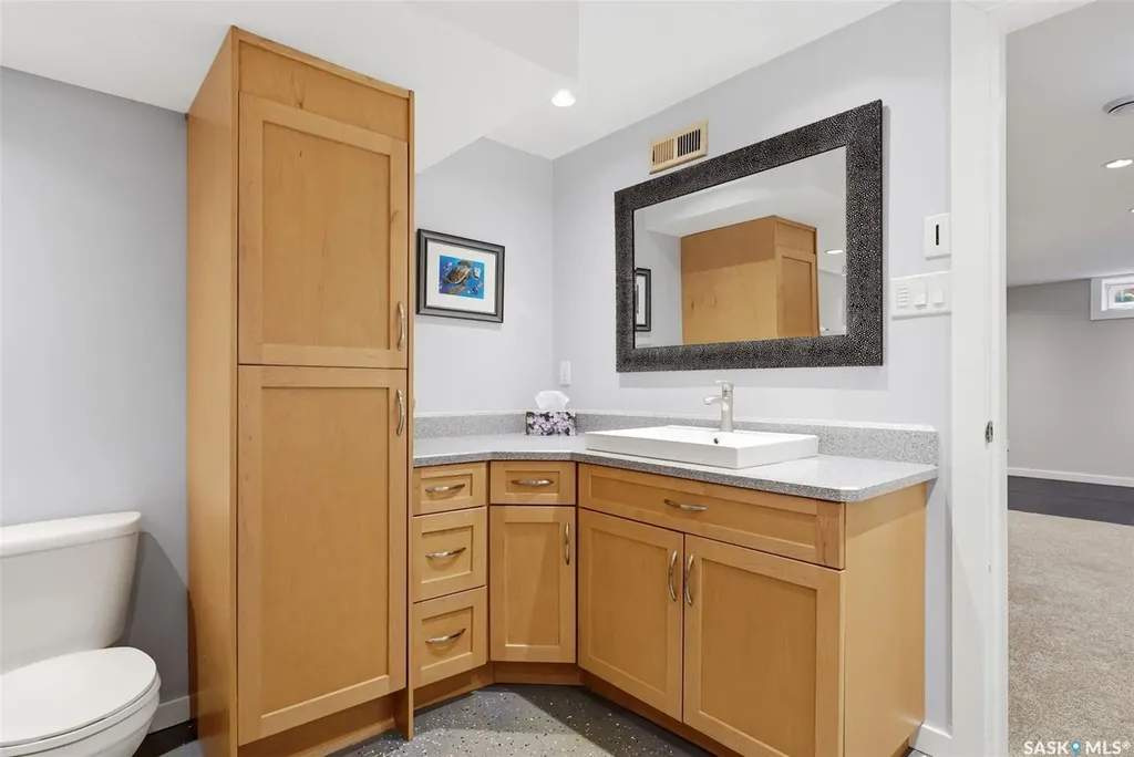 118 Lincoln Drive Regina SK S4S 6R3