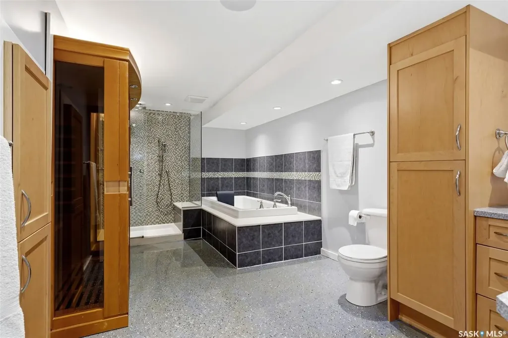 118 Lincoln Drive Regina SK S4S 6R3