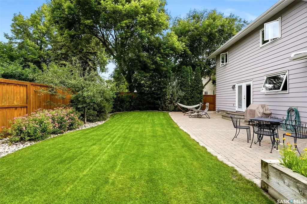 118 Lincoln Drive Regina SK S4S 6R3