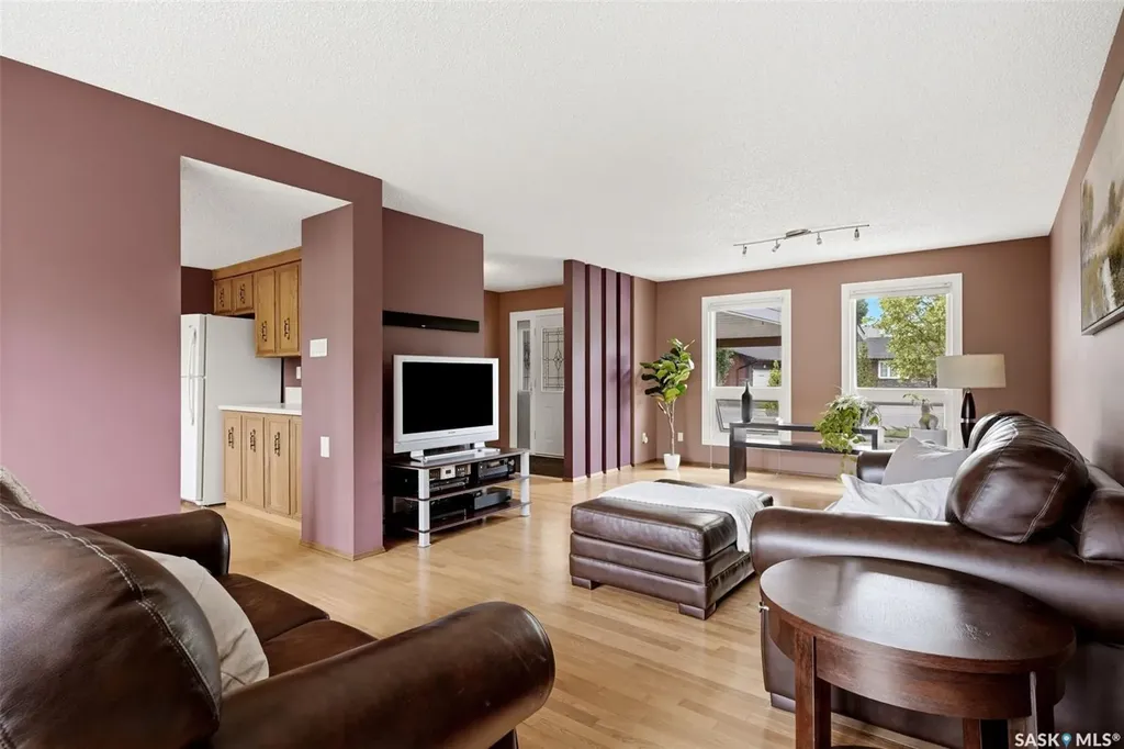 118 Lincoln Drive Regina SK S4S 6R3